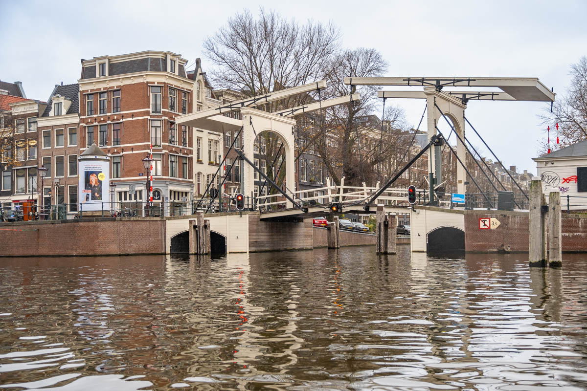 barrage sur les canaux d'Amsterdam