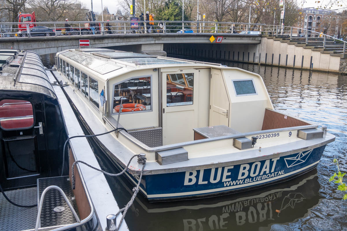 Blue boat, croisière à Amsterdam